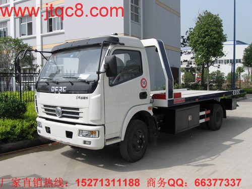 東風(fēng)多利卡平板拖車(chē)